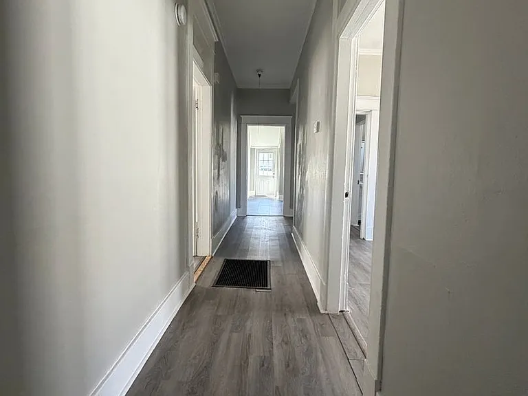 150 Arlington Ave — Photo 3