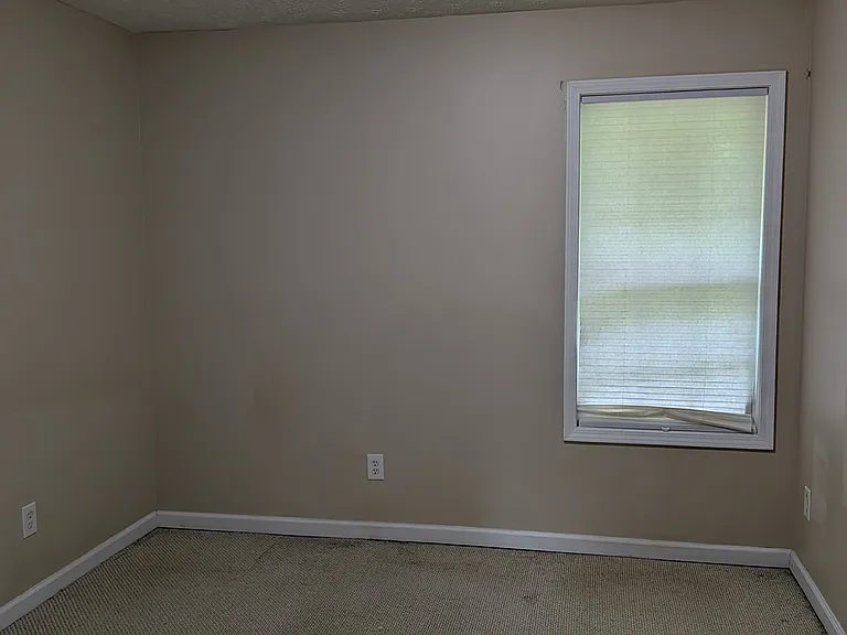 6014 Leeshire Trce — Photo 13
