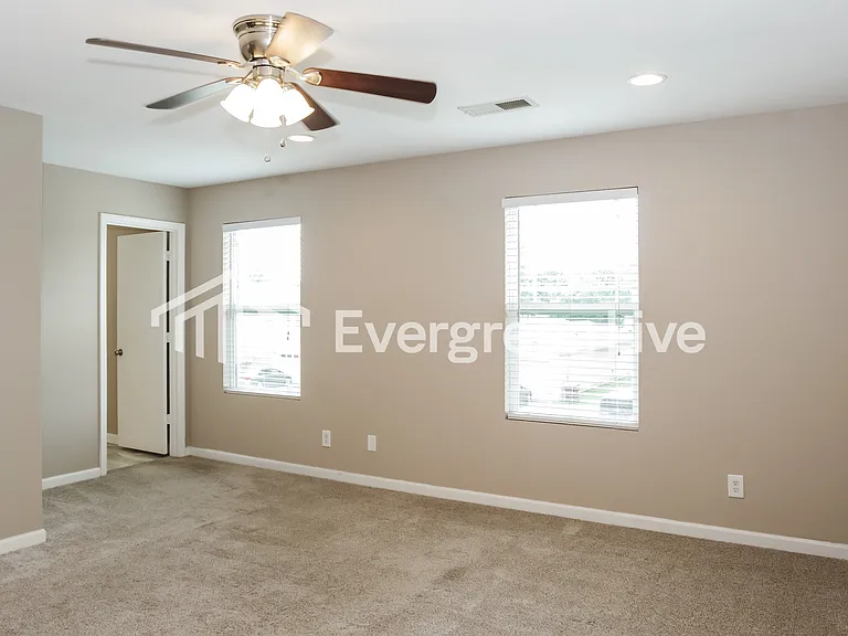 28095 Chasebrook Dr — Photo 8