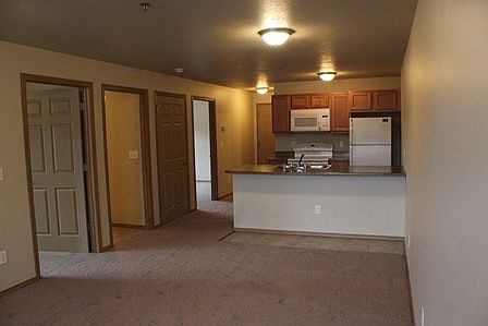 2nd image of 2414 39th St APT 204