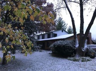 20825 Napier Rd, Northville, MI 48167