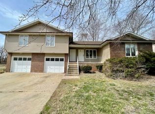 4813 S Glenn Ave, Springfield, MO 65810