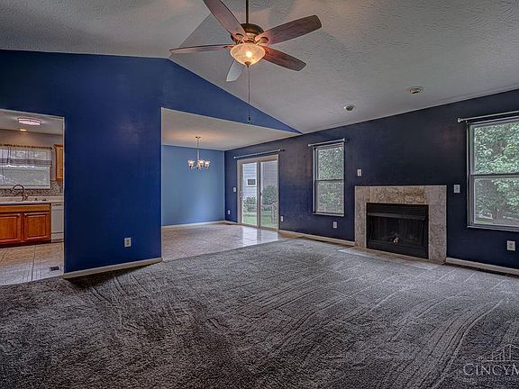 3rd image of 1550 Clearbrook Ln