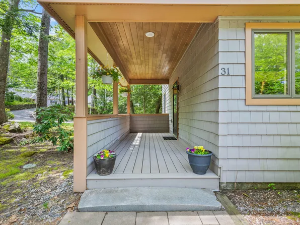 31 Concord Place #31, Cape Elizabeth, ME 04107