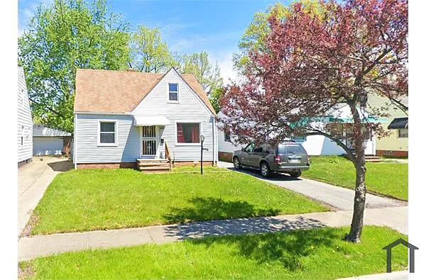 15901 Lotus Dr photo 1