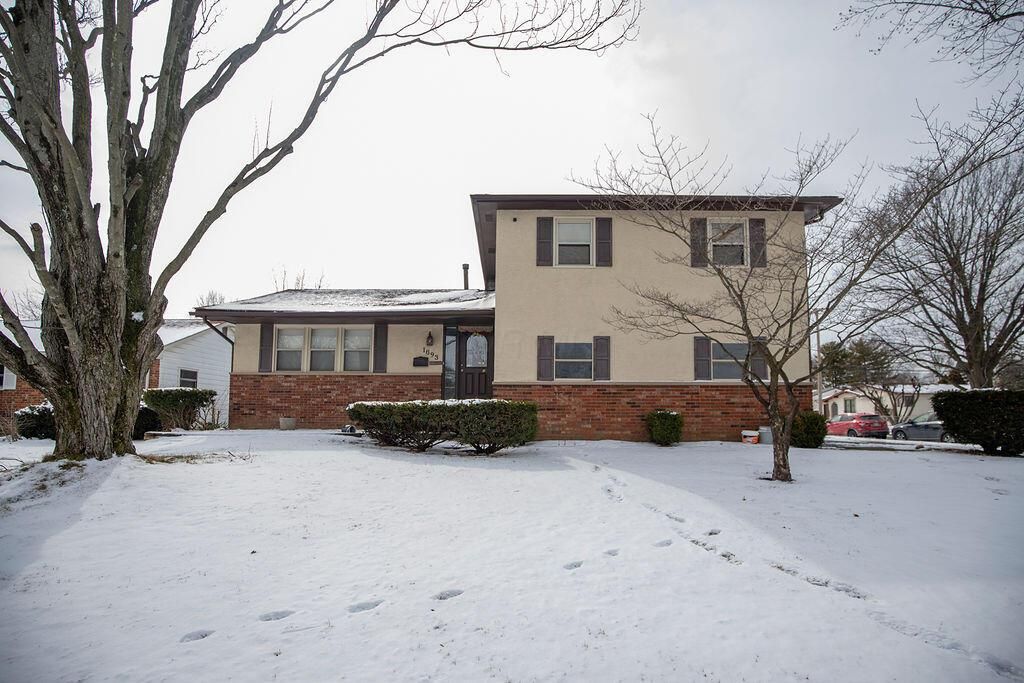 Real estate listing image