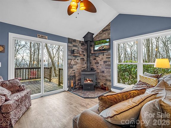 5th image of 1586 Skyuka Mountain Rd