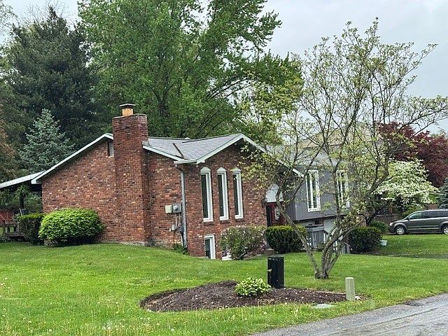 2nd image of 5 Firwood Dr