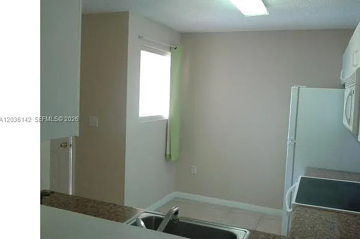15741 SW 137th Ave #204 — Photo 4