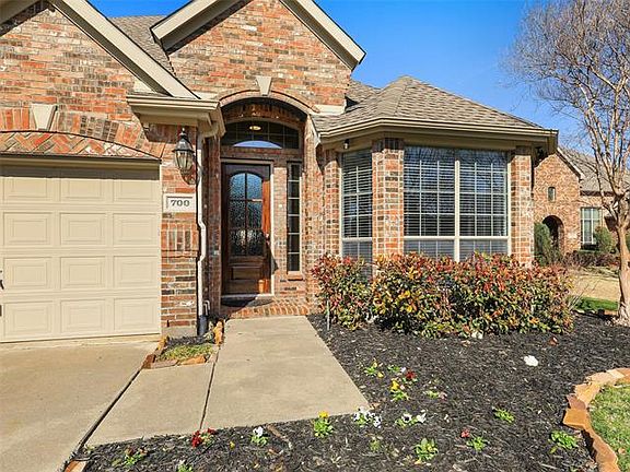 2nd image of 700 Moss Cliff Cir