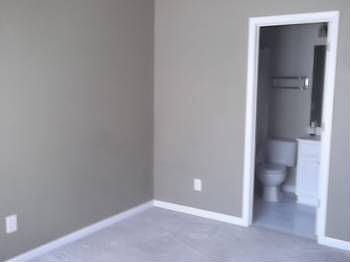 3rd image of 794 Gardenside Cir SE