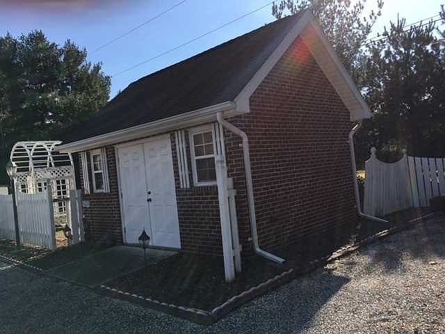 2nd image of 2711 Marian Dr