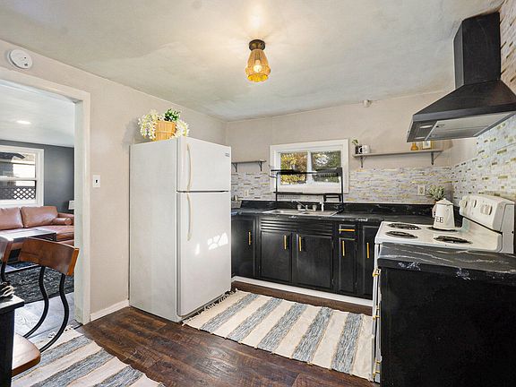 5th image of 509 Oak St