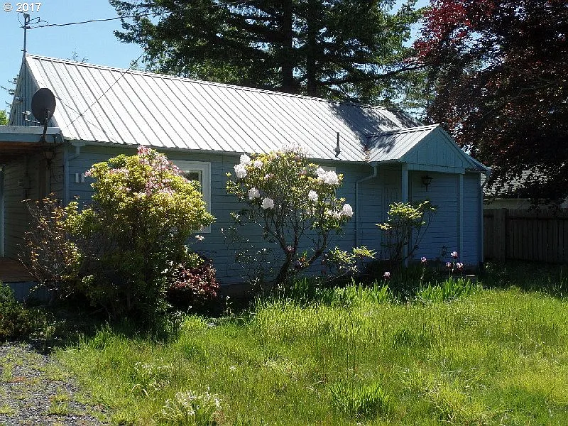 11 Hamlet St photo 1