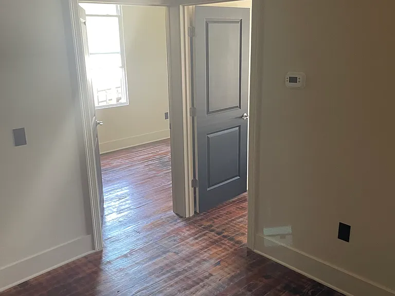 2121 De Armas St #A — Photo 3