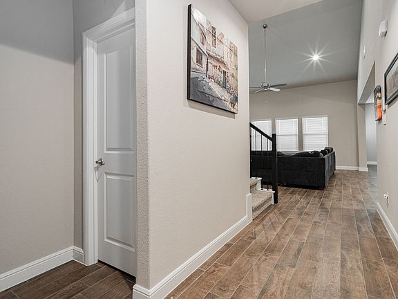 3rd image of 1229 Windsong Dr