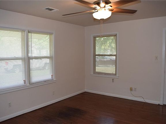 2nd image of 350 Hickory St