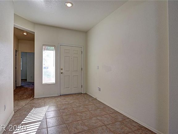 5th image of 1320 Dressen Ave