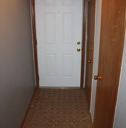 3rd image of 613 Leslie Dr
