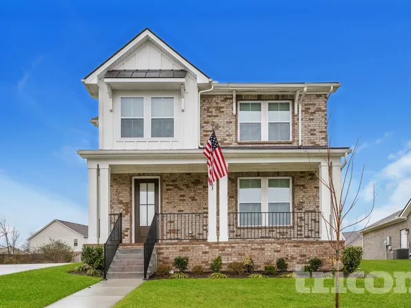 7003 Park Knoll Ln, Mount Juliet, TN 37122