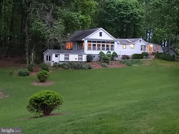 5652 Union Deposit Rd, Harrisburg, PA 17111