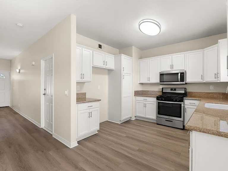 Lighthouse Townhomes — Photo 84
