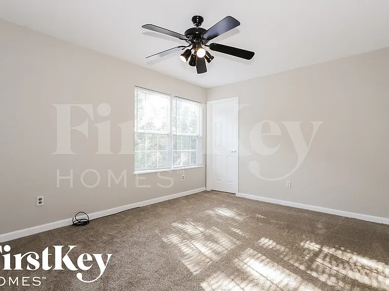 1391 Bearsden Dr — Photo 9