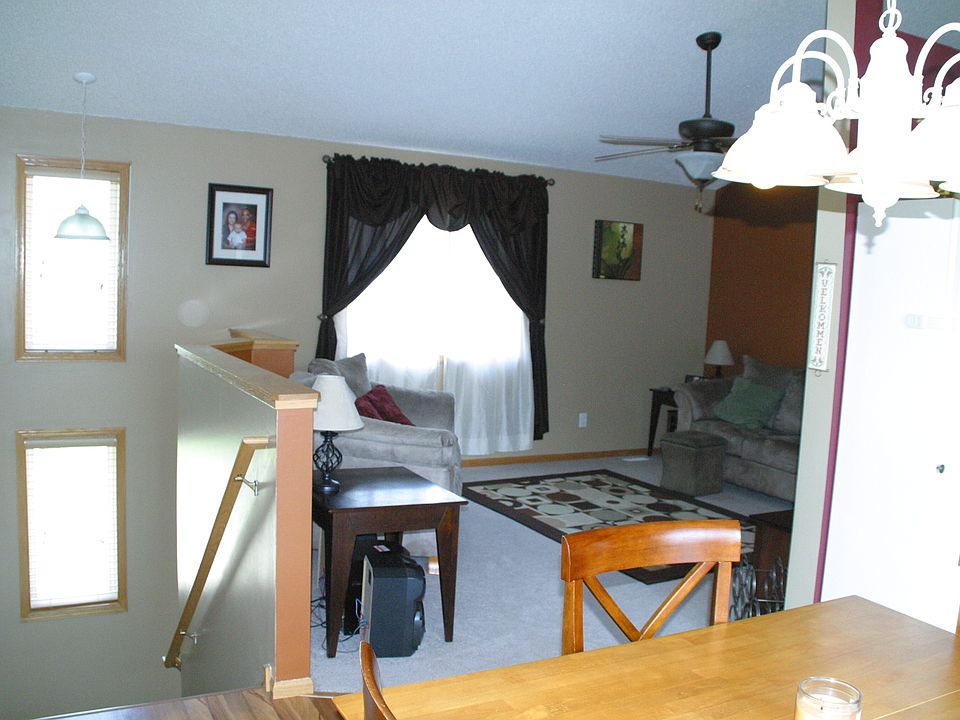 1st image of 6370 207th St N