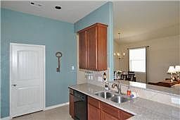 4th image of 6013 Vineyard Bend Dr