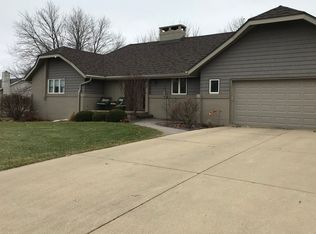 103 Placid Dr, Roanoke, IL