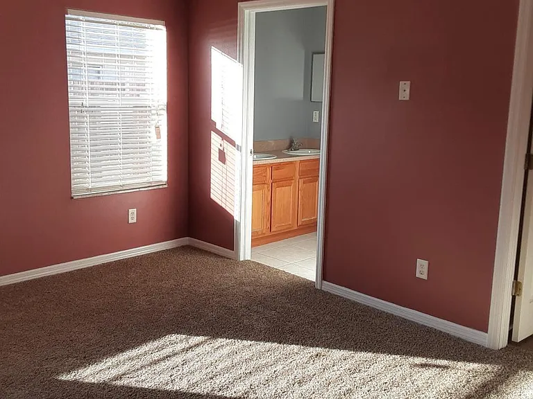 12823 Valimar Rd — Photo 10