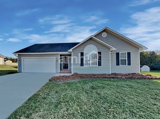 5073 Natalie Temple Ln, Winston Salem, NC 27105