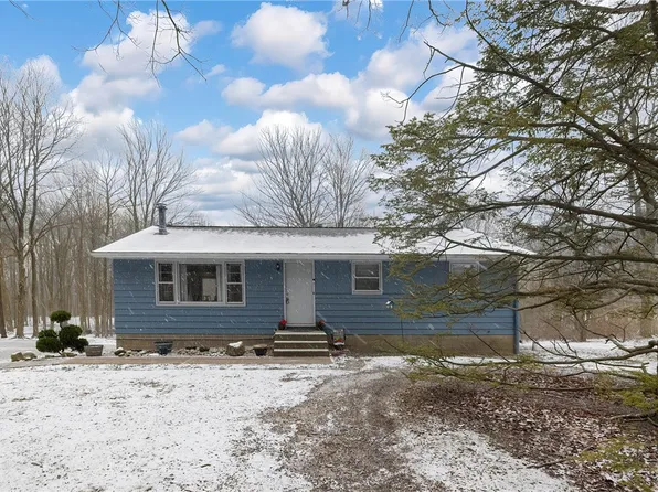 2805 Summerville Rd, Erie, PA 16510