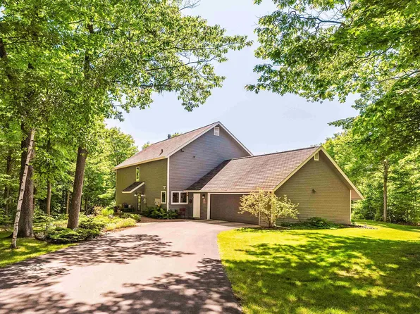 1701 Trail Dr, Duluth, MN 55803