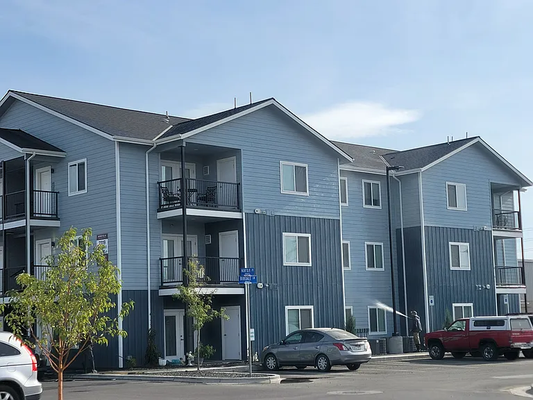 Norfolk Apartments — Photo 12