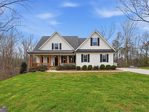 2nd image of 711 Carver Mill Rd