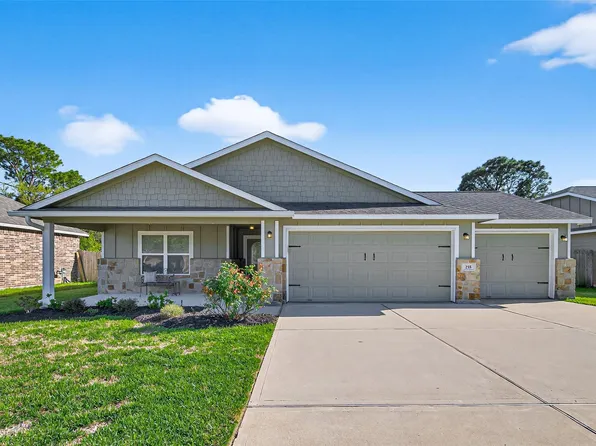 255 Mossy Meadow Dr, West Columbia, TX 77486