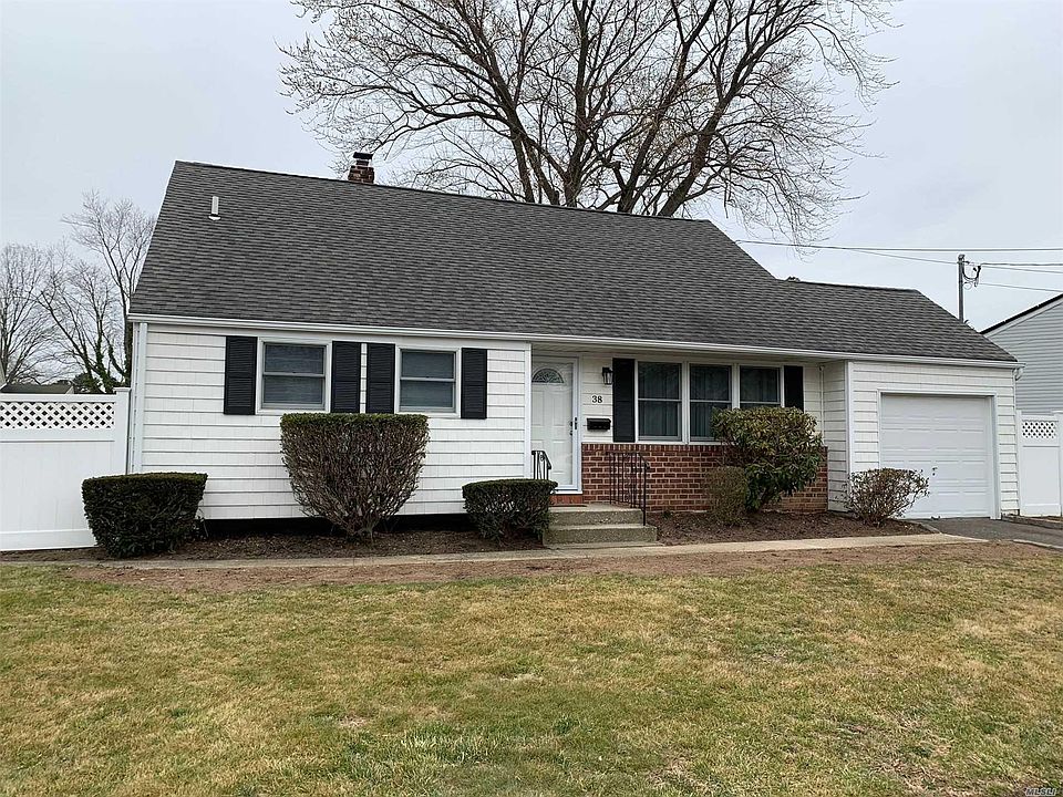 1st image of 38 Birchbrook Dr