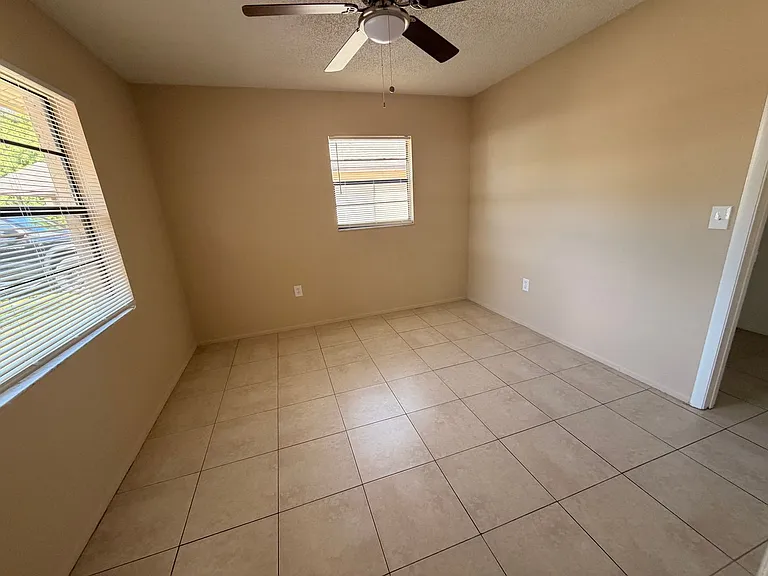 3109 Elmer St — Photo 11