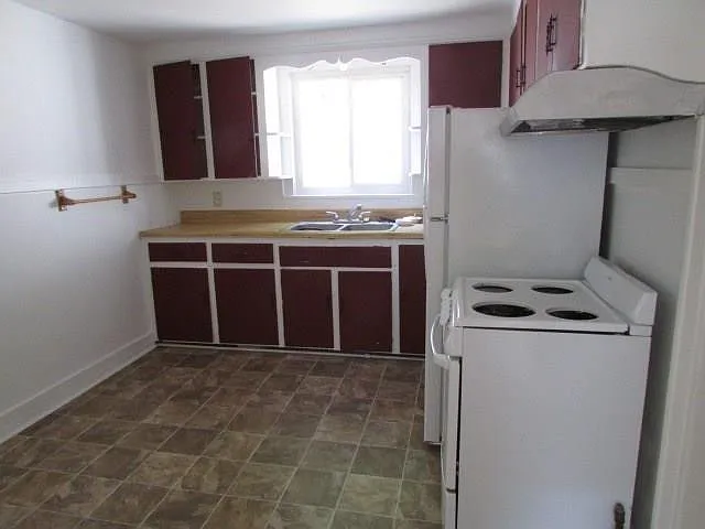 32 Centennial St #2 — Photo 4