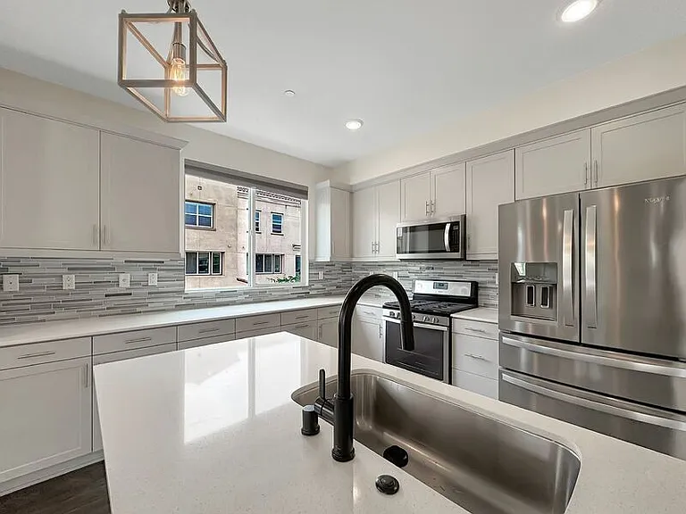 1250 Paseo Sea Grass #115 — Photo 4