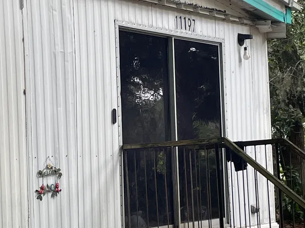 11197 NE 151st St, Fort Mc Coy, FL 32134