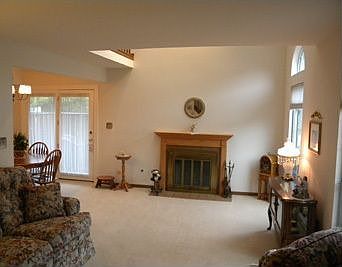 Living Room 19x12