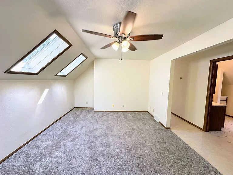 2212 School St — Photo 20