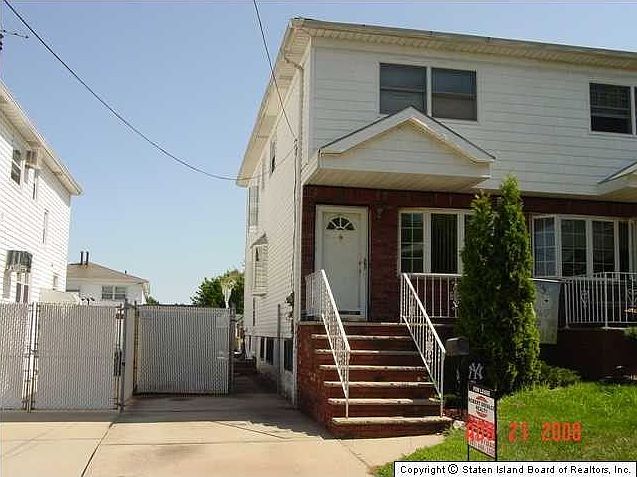 1st image of 140 Durant Ave