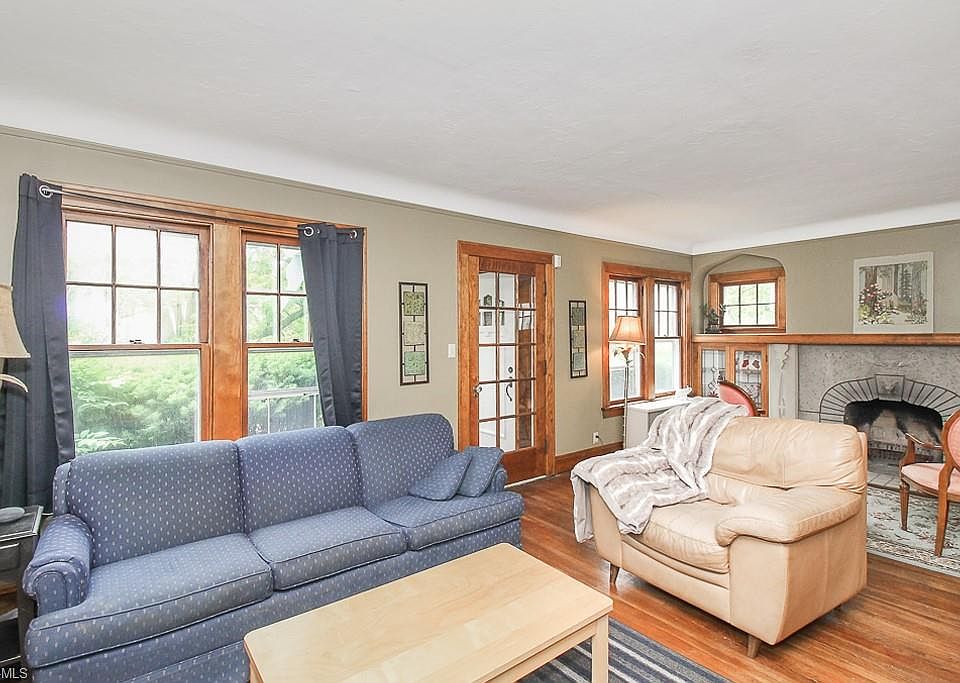 3464 Woodridge Rd, Cleveland Heights, OH 44121 | Zillow