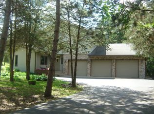 710 Glenna Dr, Hudson, WI 54016
