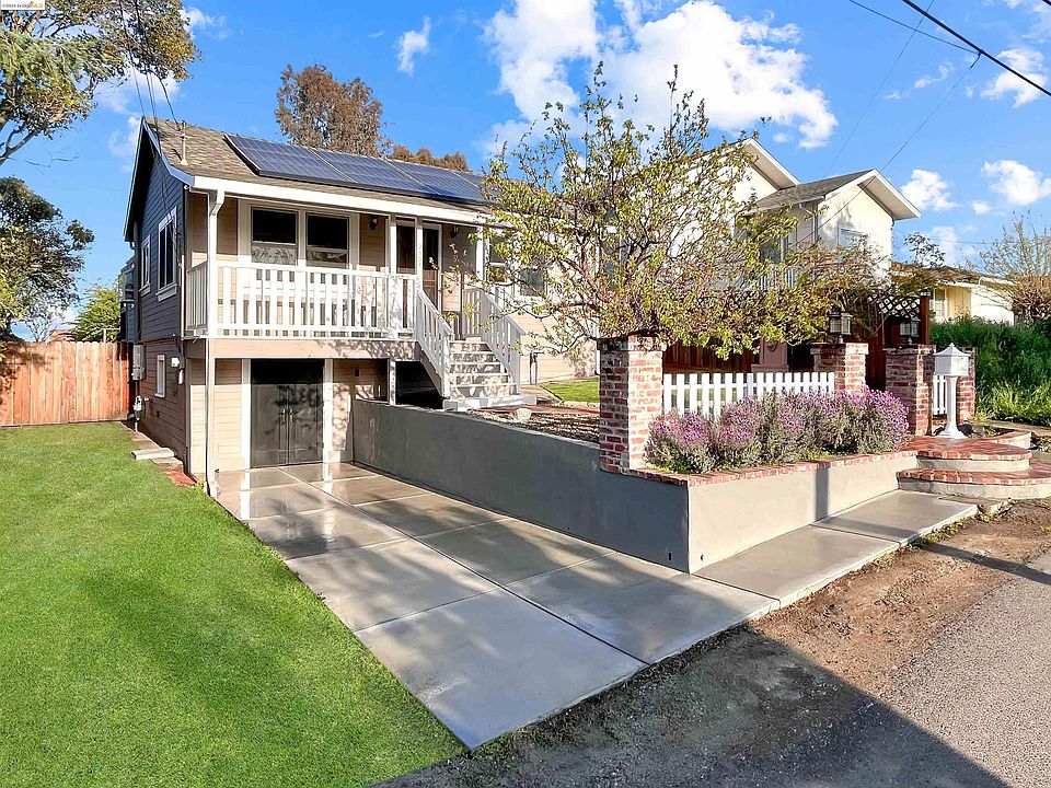1st image of 2307 Leslie Ave