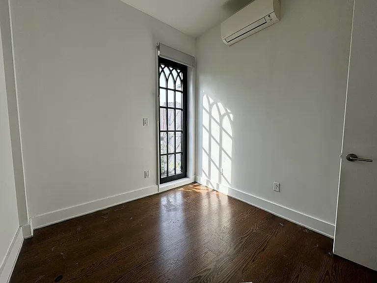 1487 Broadway #2B — Photo 11