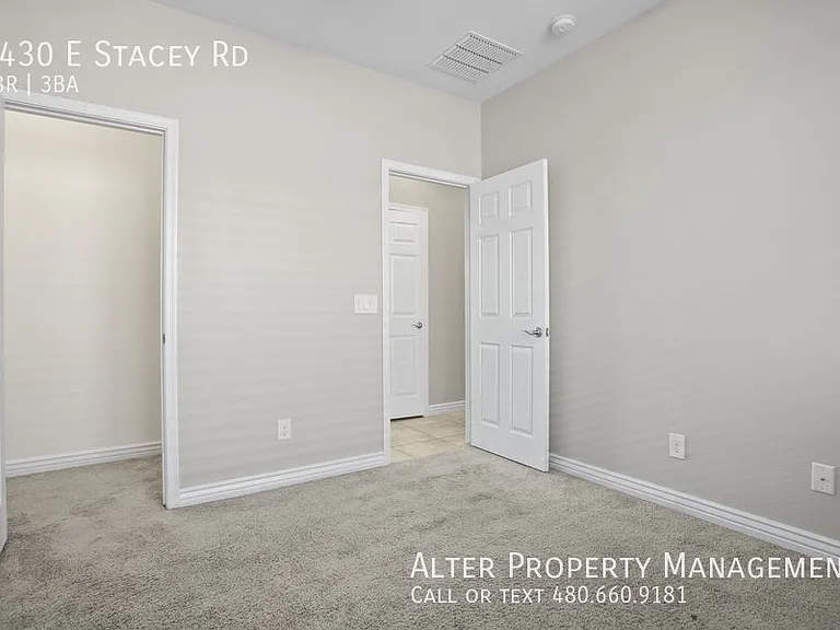 2430 E Stacey Rd — Photo 25